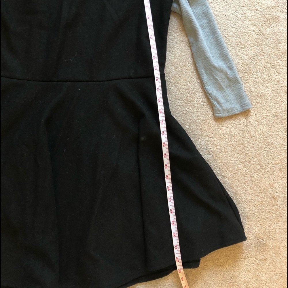 Dress - Picture 6 of 6